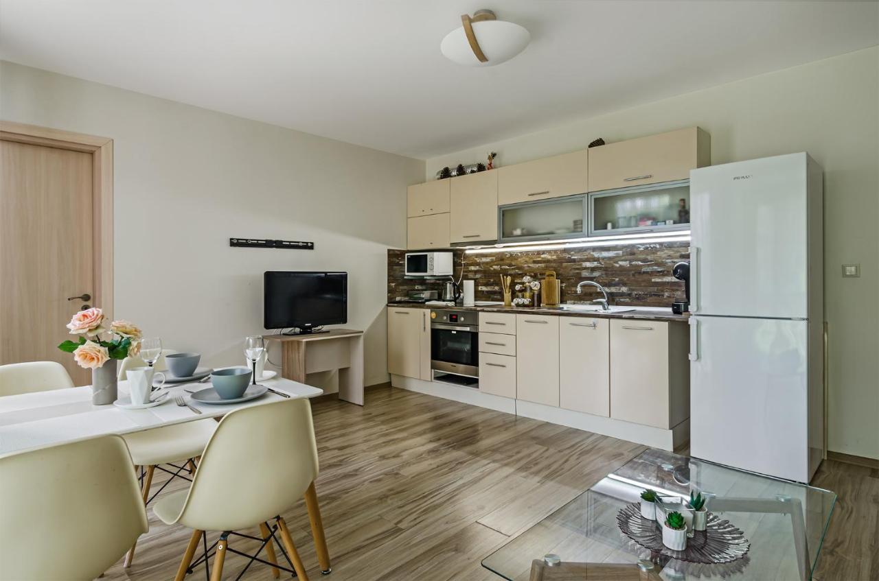 Garden Palace Apartment Varna ภายนอก รูปภาพ
